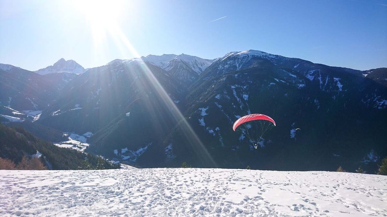DH52.19_Luesen-Paragliding-Winter-410.jpg