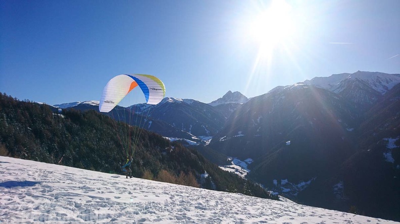 DH52.19 Luesen-Paragliding-Winter-416