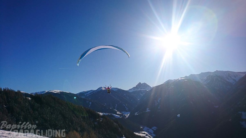 DH52.19 Luesen-Paragliding-Winter-434