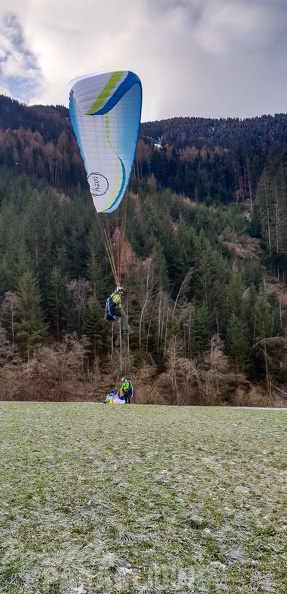 DH52.19_Luesen-Paragliding-Winter-455.jpg