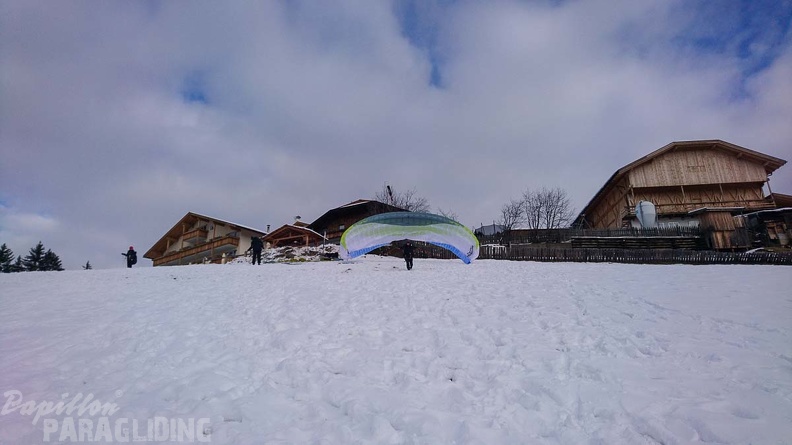 DH52.19 Luesen-Paragliding-Winter-474