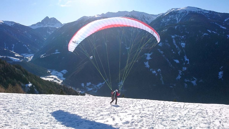 DH1.20 Luesen-Paragliding-Winter-158