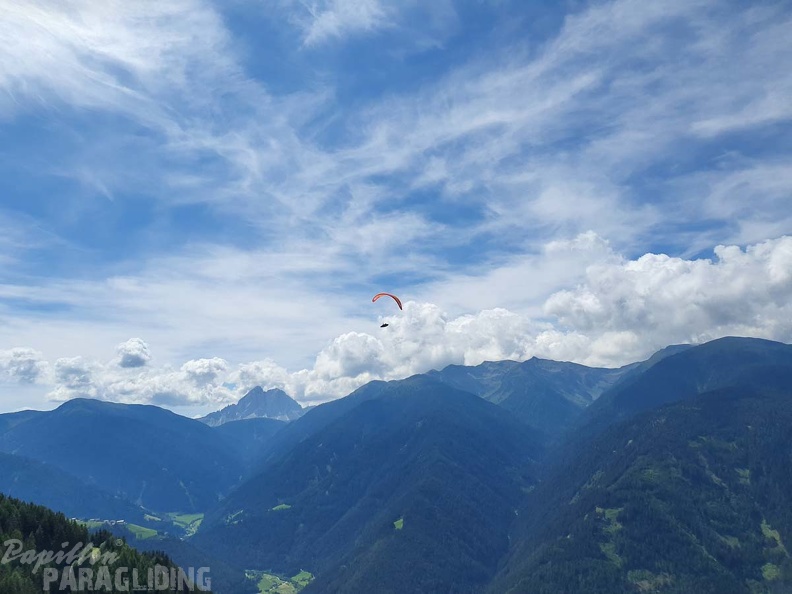DH29.20 Luesen-Paragliding-131