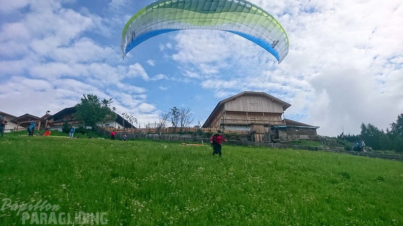 DH29.20 Luesen-Paragliding-236