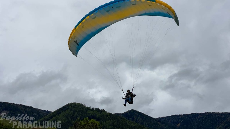 DH21.21-Luesen-Paragliding-114