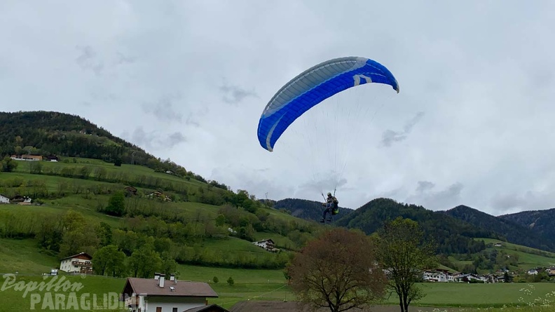 DH21.21-Luesen-Paragliding-128