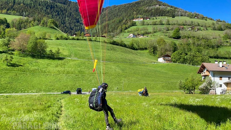 DH21.21-Luesen-Paragliding-191