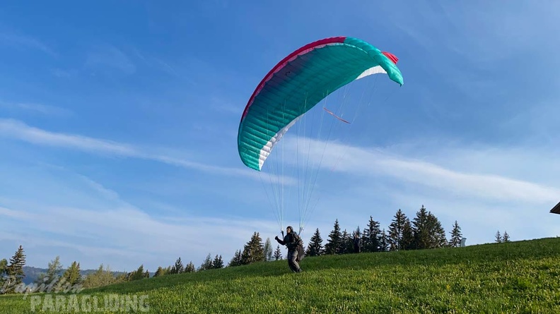 DH21.21-Luesen-Paragliding-286