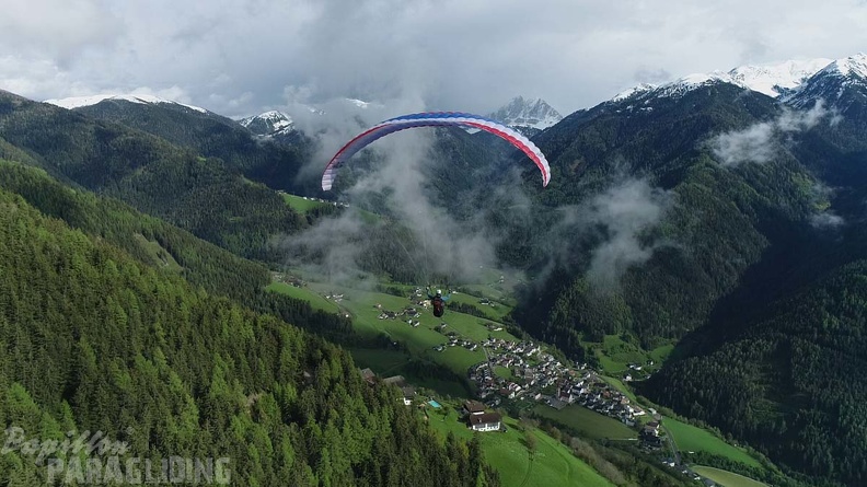 DH21.21-Luesen-Paragliding-439.jpg
