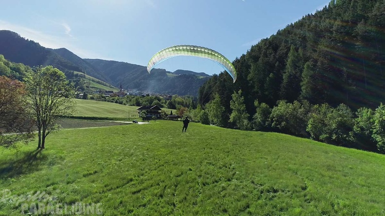 DH21.21-Luesen-Paragliding-467