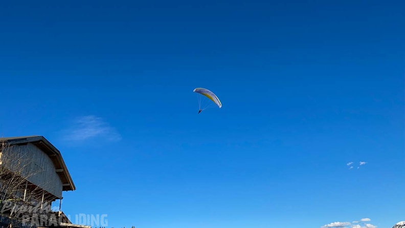 DH21.21-Luesen-Paragliding-630