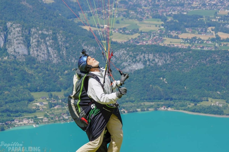 Annecy Papillon-Paragliding-210