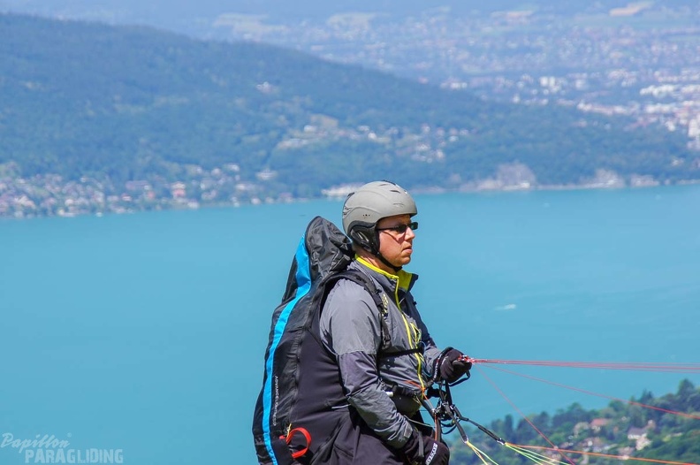 Annecy Papillon-Paragliding-375