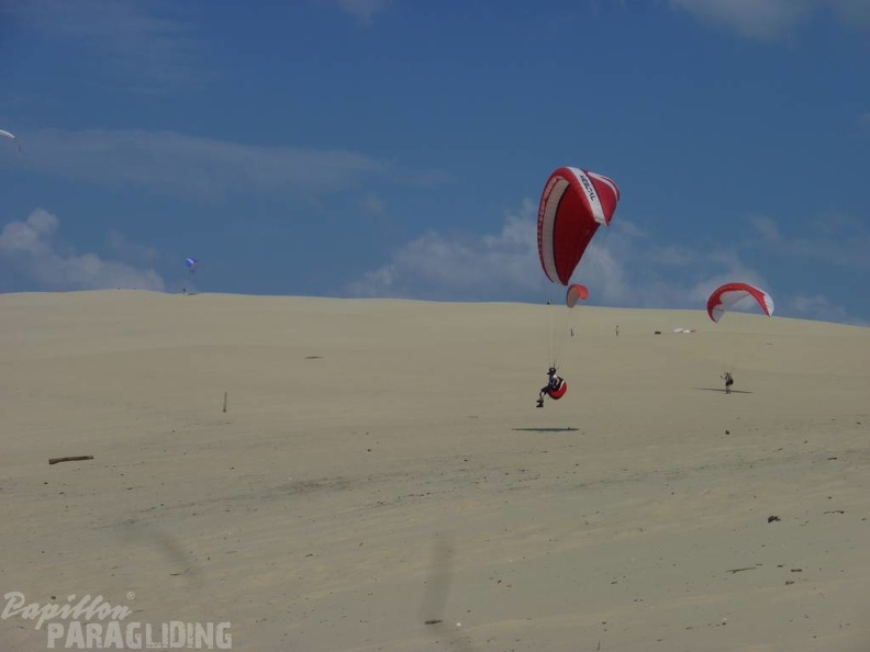 2011_Dune_du_Pyla_Paragliding_002.jpg