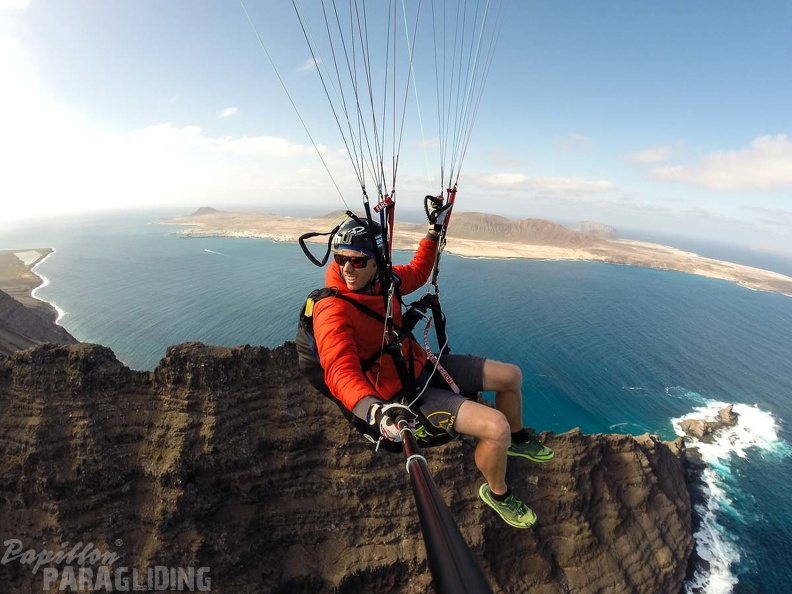 FLA50.17_Lanzarote-Paragliding-113.jpg