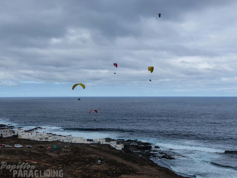 FLA50.17_Lanzarote-Paragliding-120.jpg