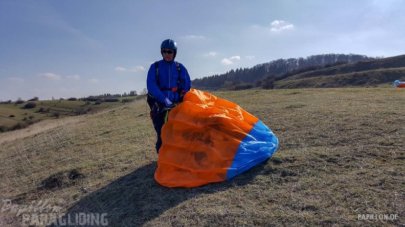 fg14.19 paragliding-113