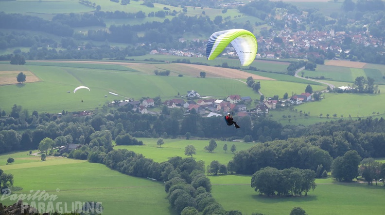 FG30.15_Paragliding-Rhoen-1061.jpg