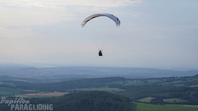 FG30.15_Paragliding-Rhoen-1069.jpg