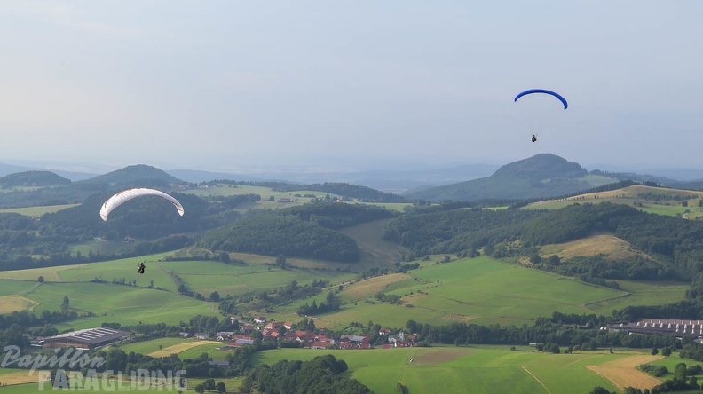 FG30.15_Paragliding-Rhoen-1073.jpg