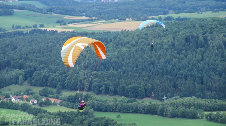 FG30.15_Paragliding-Rhoen-1832.jpg