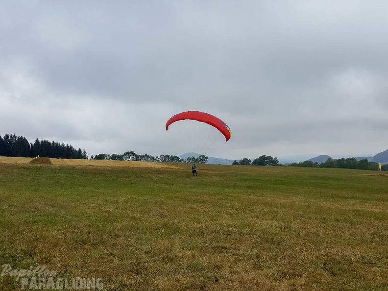 FG33.18 Paragliding-113