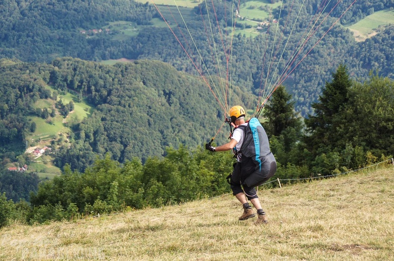 FS32.16-Slowenien-Paragliding-1011
