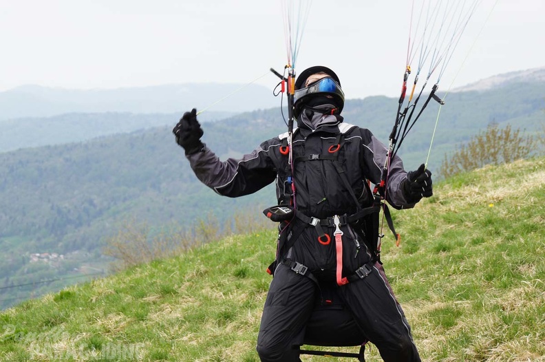 FS17.18 Slowenien-Paragliding-451