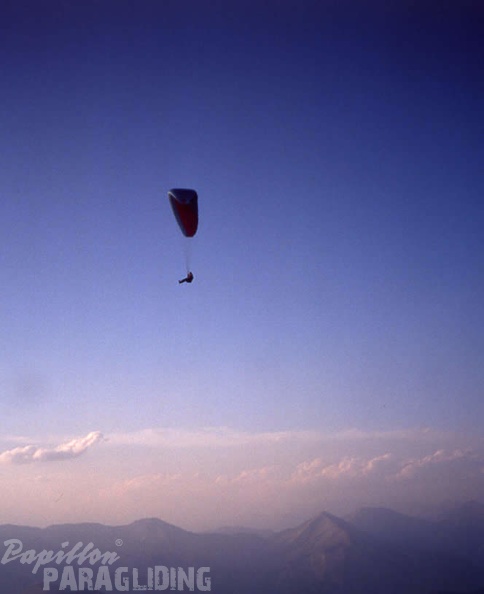 2003 St Andre Paragliding 025
