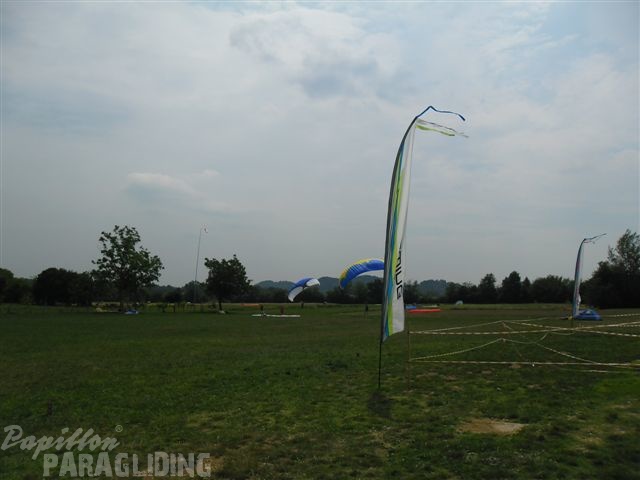 2011_FW17.11_Paragliding_047.jpg