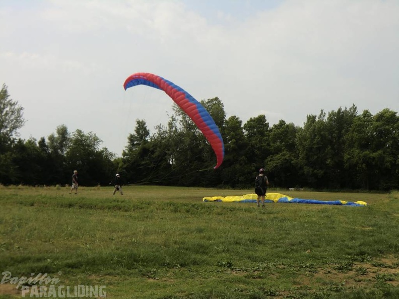 2011_FW17.11_Paragliding_240.jpg