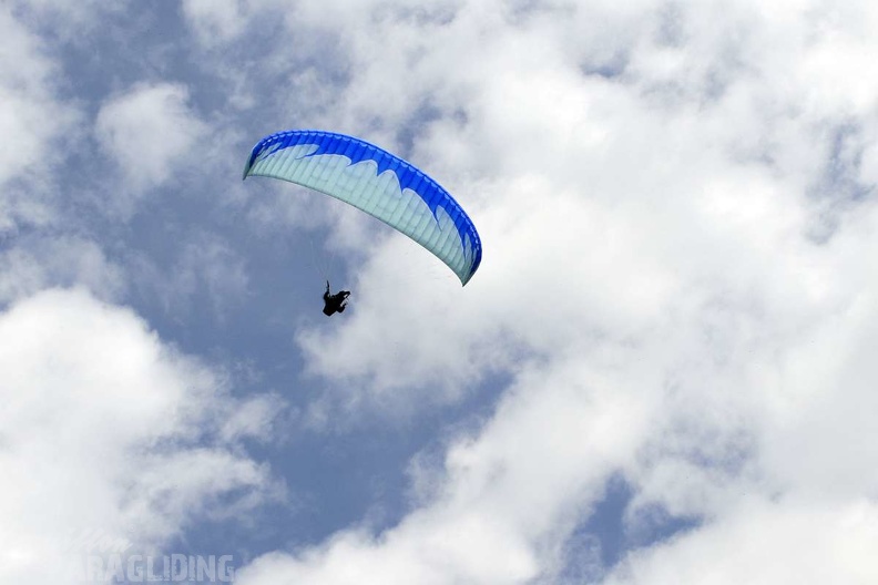 2012_FU1.12_Farfalla-Safari_Paragliding_008.jpg