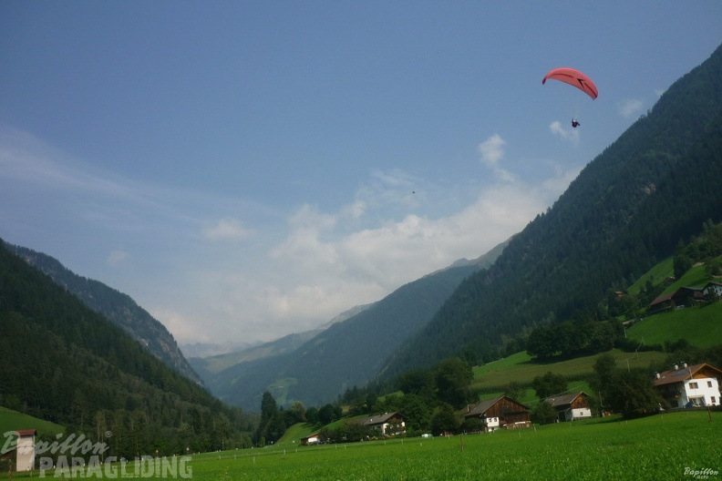 2012_FH3.12_Suedtirol_Paragliding_033.jpg