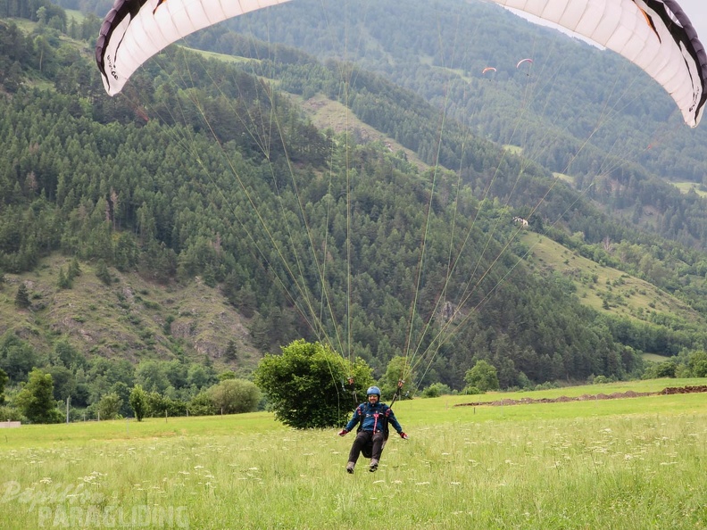 FWA26.16-Watles-Paragliding-1255