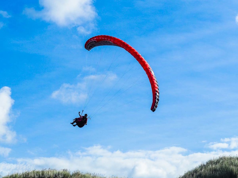 FZ37.18 Zoutelande-Paragliding-684