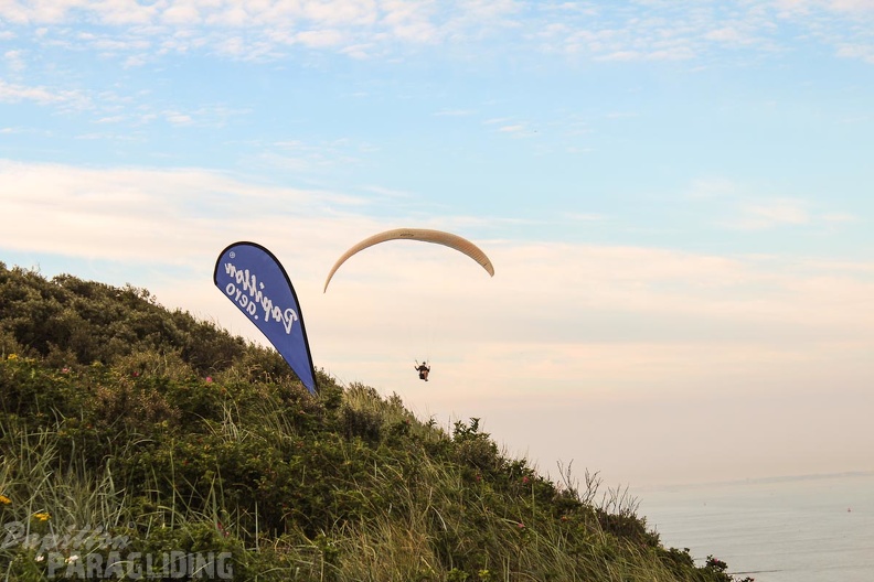 Paragliding_Zoutelande-270.jpg