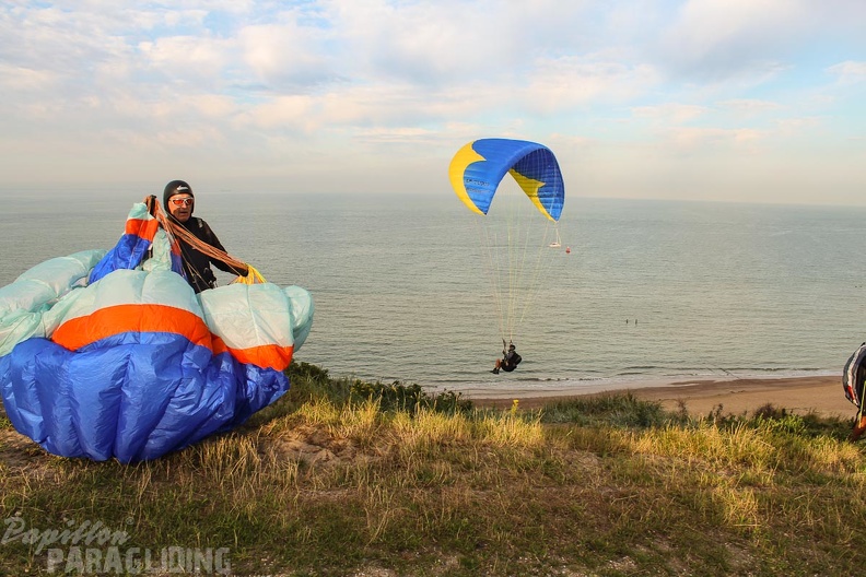 Paragliding_Zoutelande-415.jpg