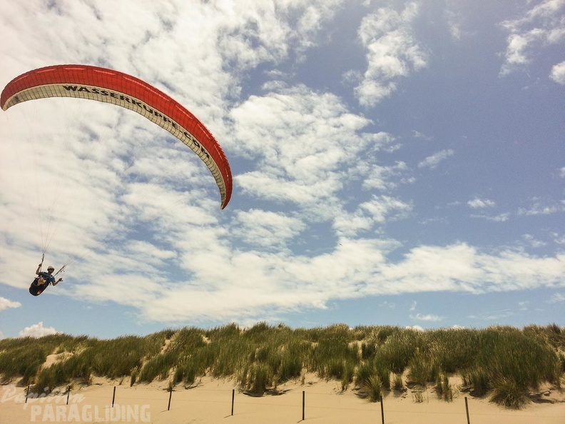 Paragliding_Zoutelande-63.jpg