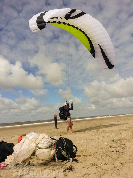 Paragliding_Zoutelande-78.jpg
