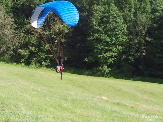 2012 ES.30.12 Paragliding 074
