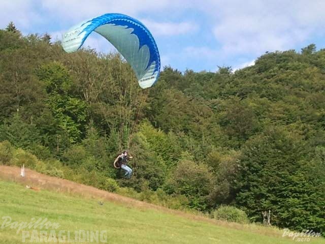 2012 ES.30.12 Paragliding 077