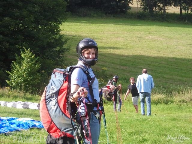 2012 ES.32.12 Paragliding 006