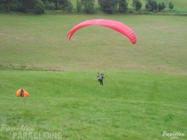 2012 ES.32.12 Paragliding 022