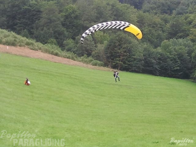 2012 ES.32.12 Paragliding 054