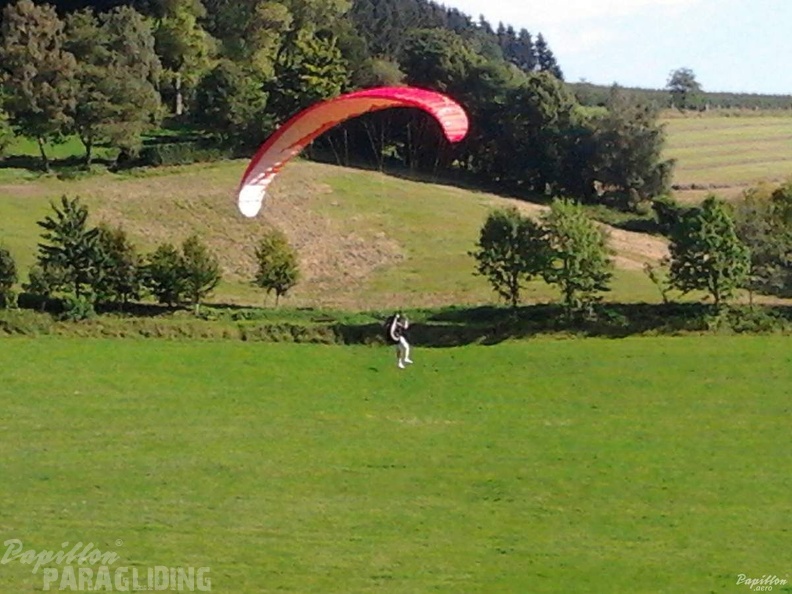 2012 ES.34.12 Paragliding 057