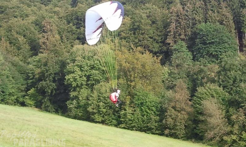 2012 ES.36.12 Paragliding 084