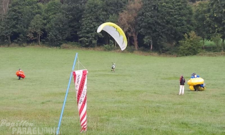 2012 ES.36.12 Paragliding 097