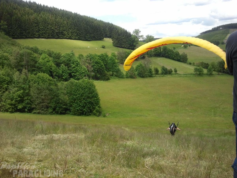 2012 ES EW24.12 Paragliding 040