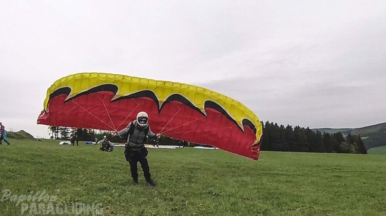 EK18.18_Paragliding-Sauerland-106.jpg