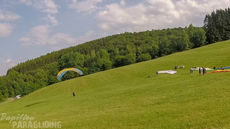 EK_ES_22.18-Paragliding-161.jpg